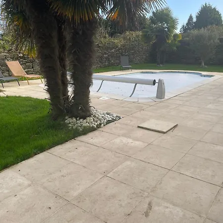 Bed & Breakfast Comme Evidence *